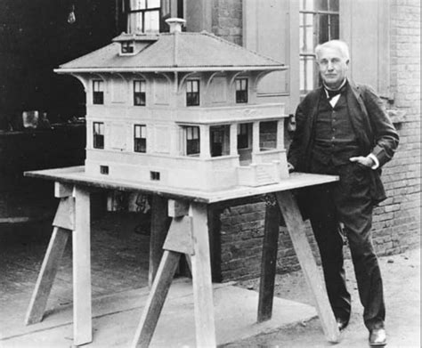 Thomas Edison's Concrete Houses .